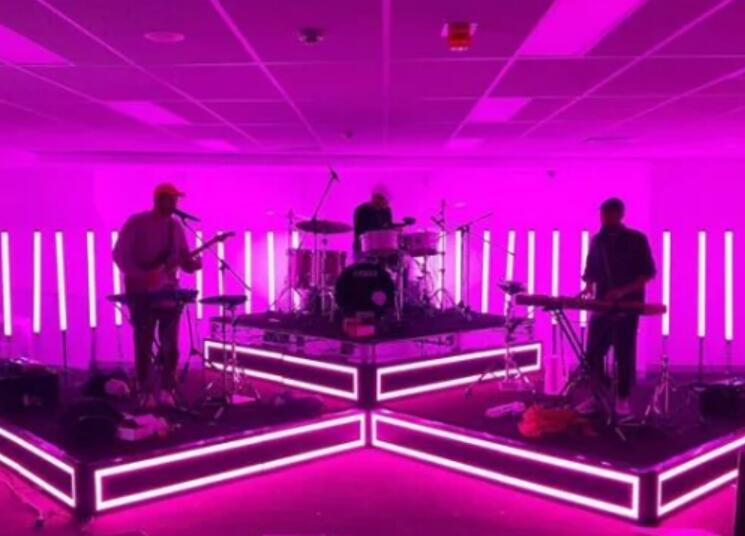 How to control individually addressable LED tubes?